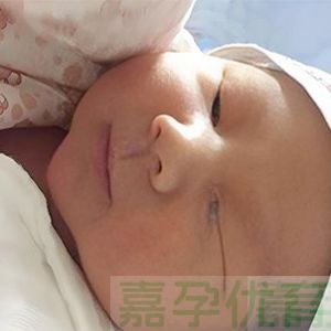 夫妻18年不孕诞下试管婴儿